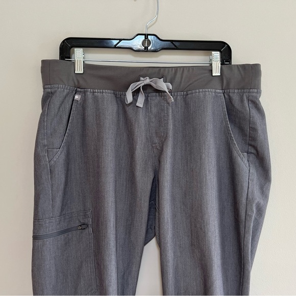 FIGS Zamora Jogger Scrub Pants Gray #1602, size LP - Picture 9 of 9